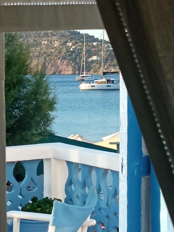 Anneta'S Suite Agia Marina  Bagian luar foto